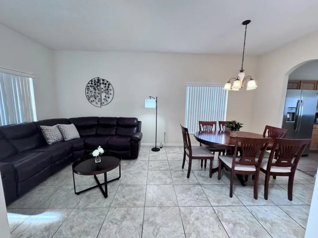 5 BR/3.5B Lake View, Pool, close to Disney : CL45, Kissimmee, US