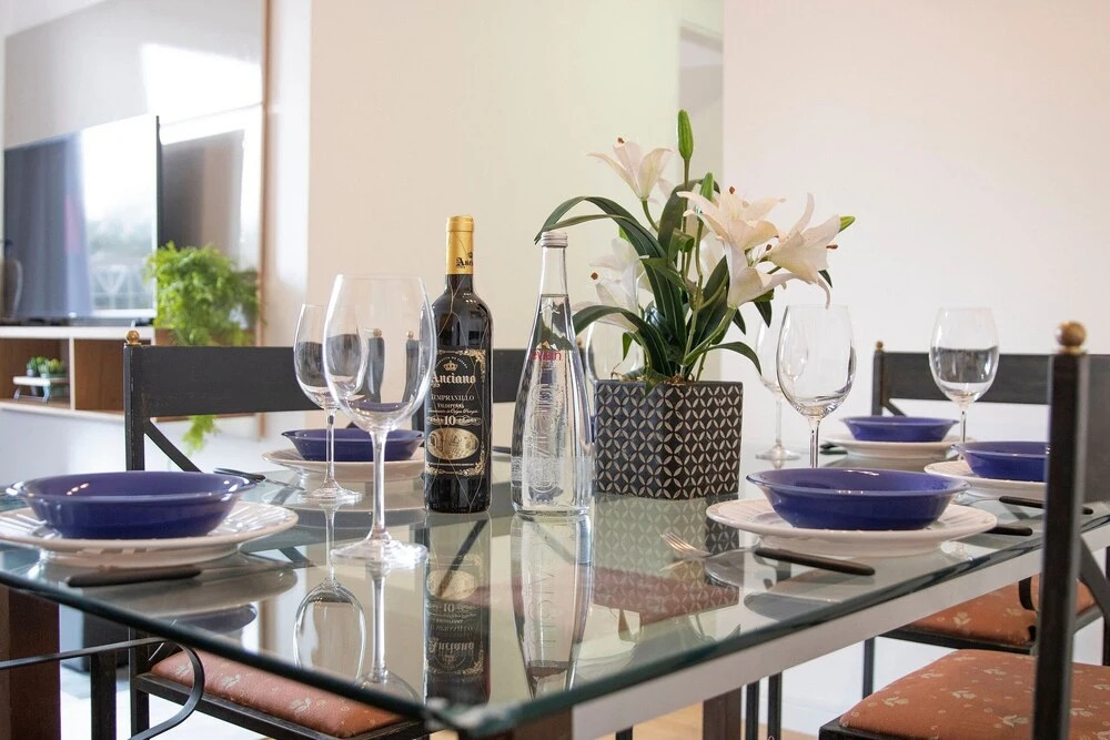 3 Bedrooms - Modern - Close to the Mall