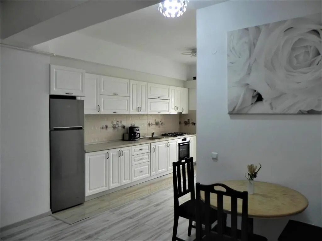 Lovely Apartment 2 Room Palas Mall