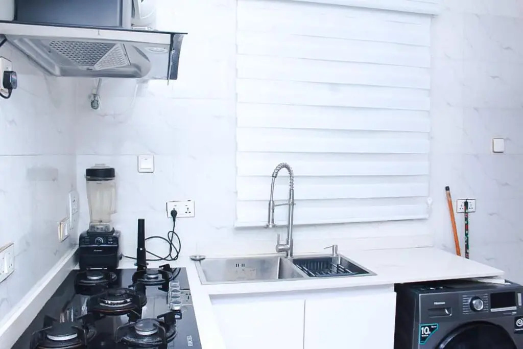 New Luxury 3 bedroom Duplex with private gym and close to Ikeja Airport