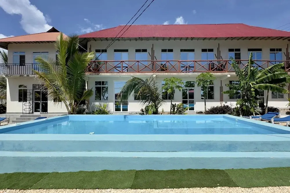 Zanziland Apartments