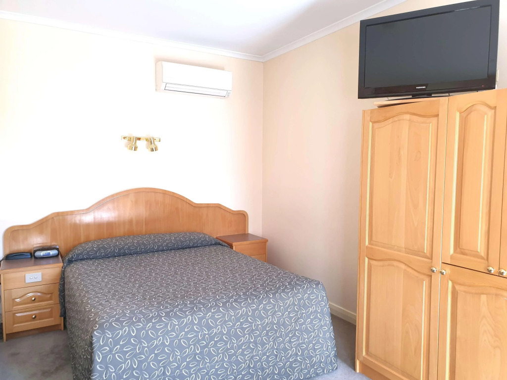 Glenelg Motel