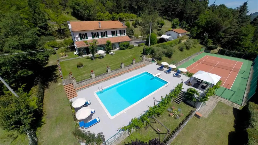 LA VILLA DINA 10, Emma Villas