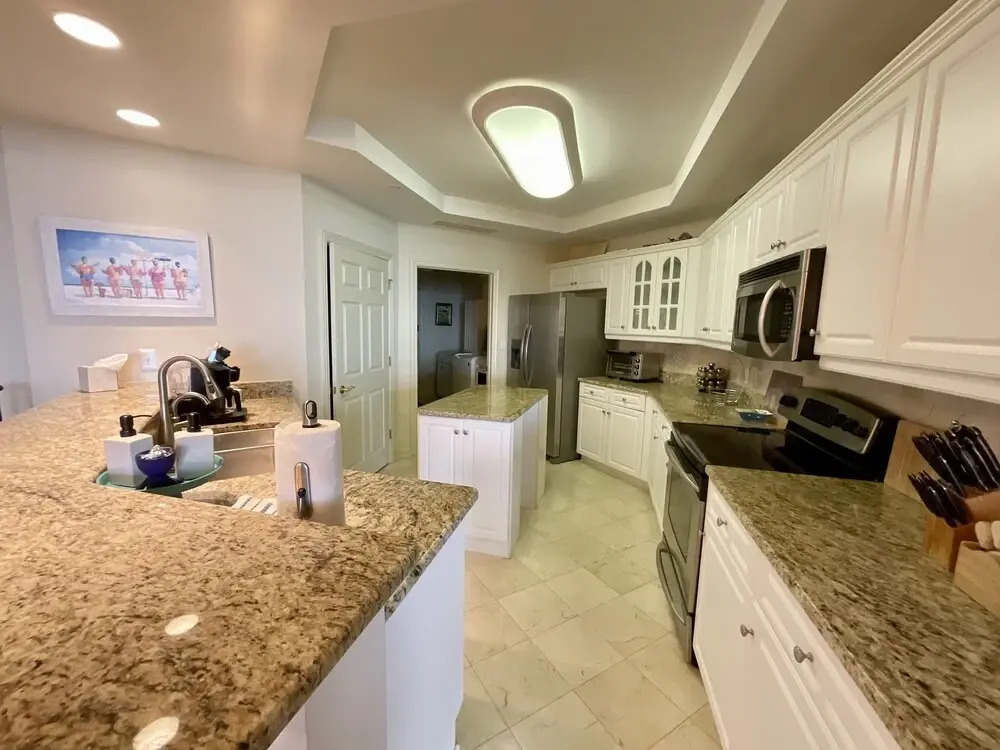 Corner Oceanfront 16th Floor Beauty With Access To All Amenities 4 Bedroom Condo