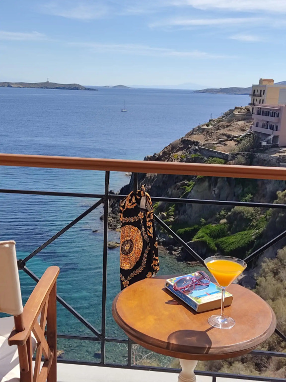 Arion Syros Luxury Rooms and Suites
