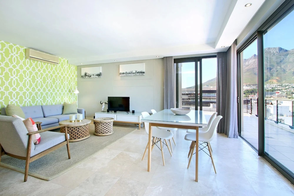 ITC Hospitality Group Penthouse 2 Bedrooms Piazza On Church Square