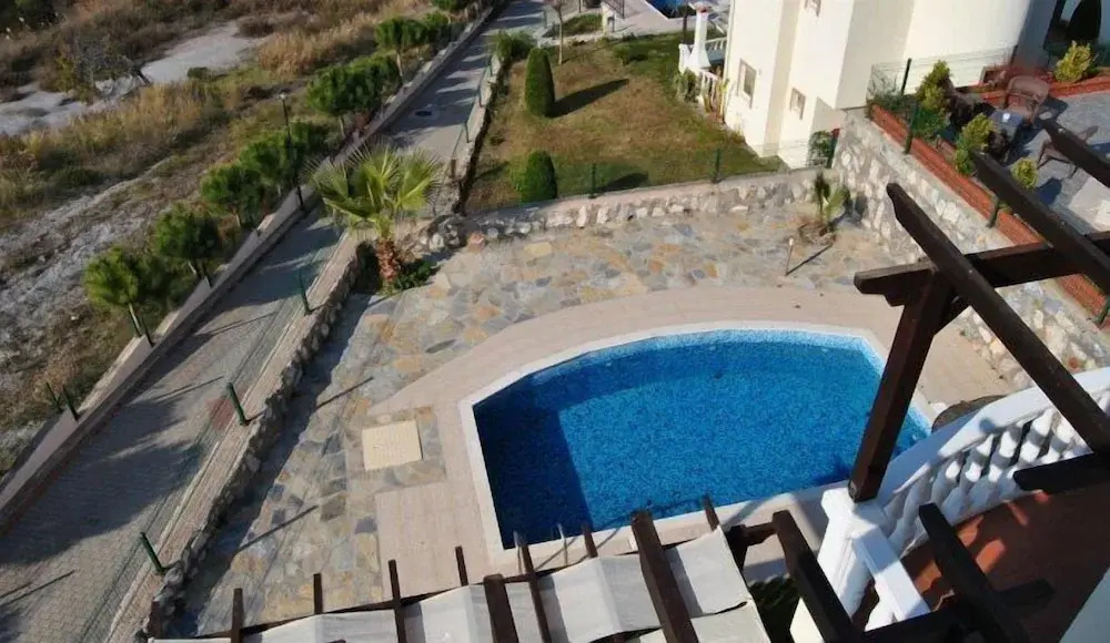 Turquoise Residence 4 Bedrooms Villa