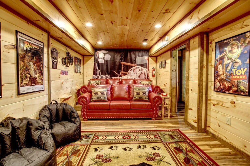 Scenic Solitude 2 Bedroom Home by Redawning