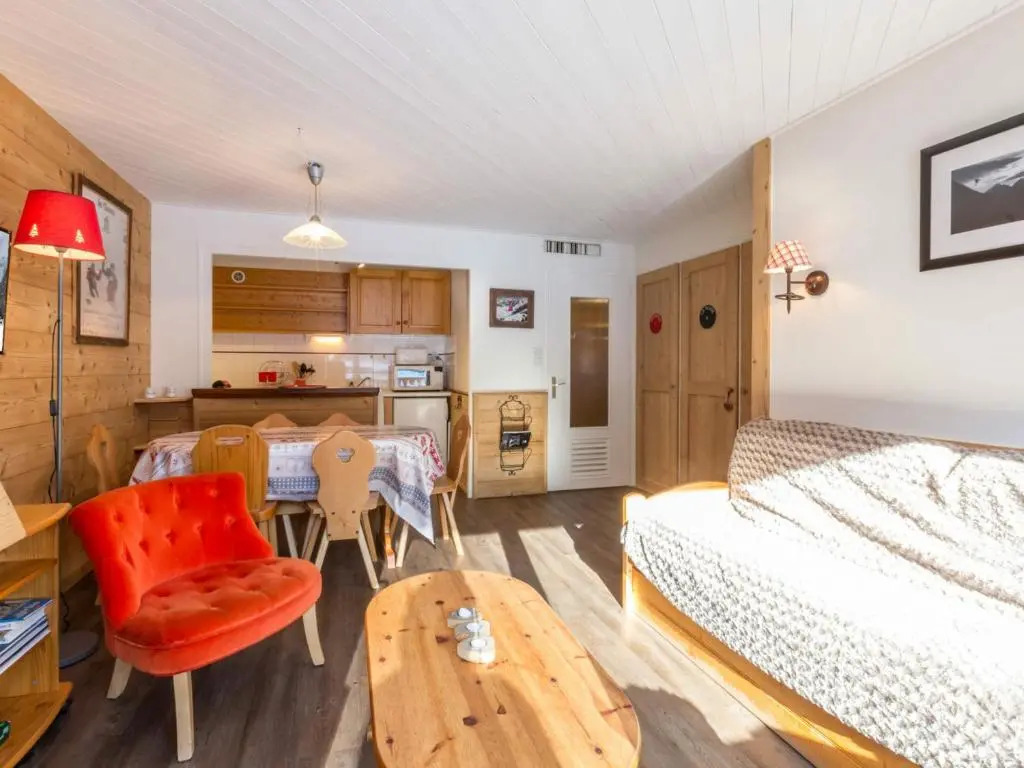 Appartement* pour 6, Sud, proche pistes et commerces - FR-1-304-82