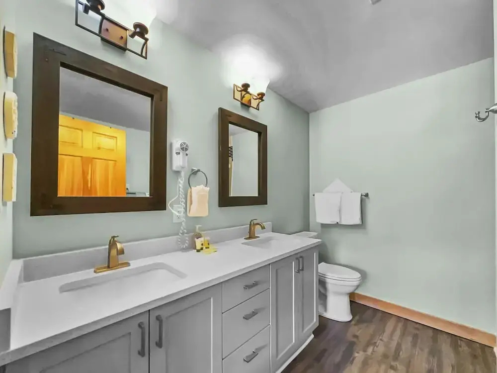 Luxury Remodeled Passage Point Condo - Short Walk to Lifts - Incredible View - PP403 by Redawning
