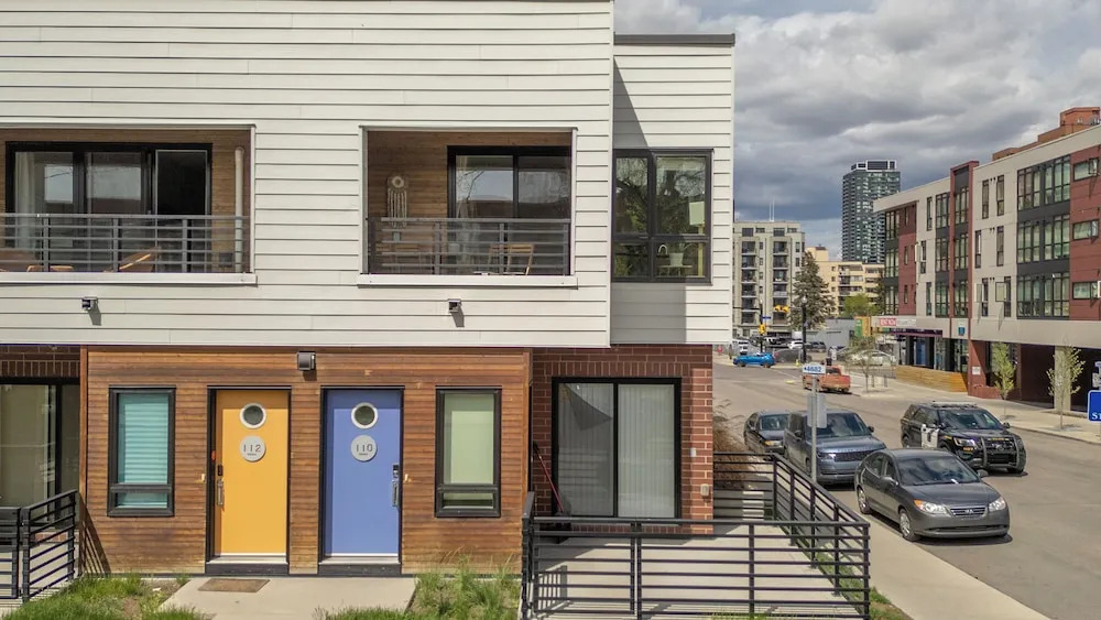 The Iris DT Condo with AC in Mission