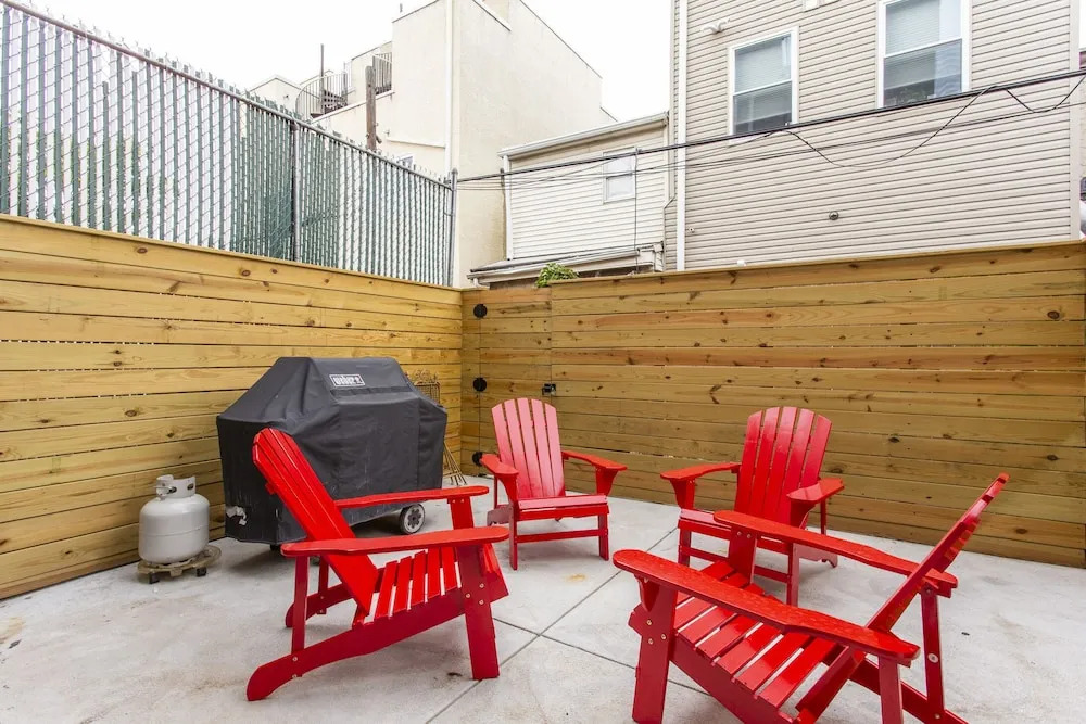 City Retreat - Roof Deck / Patio / Views