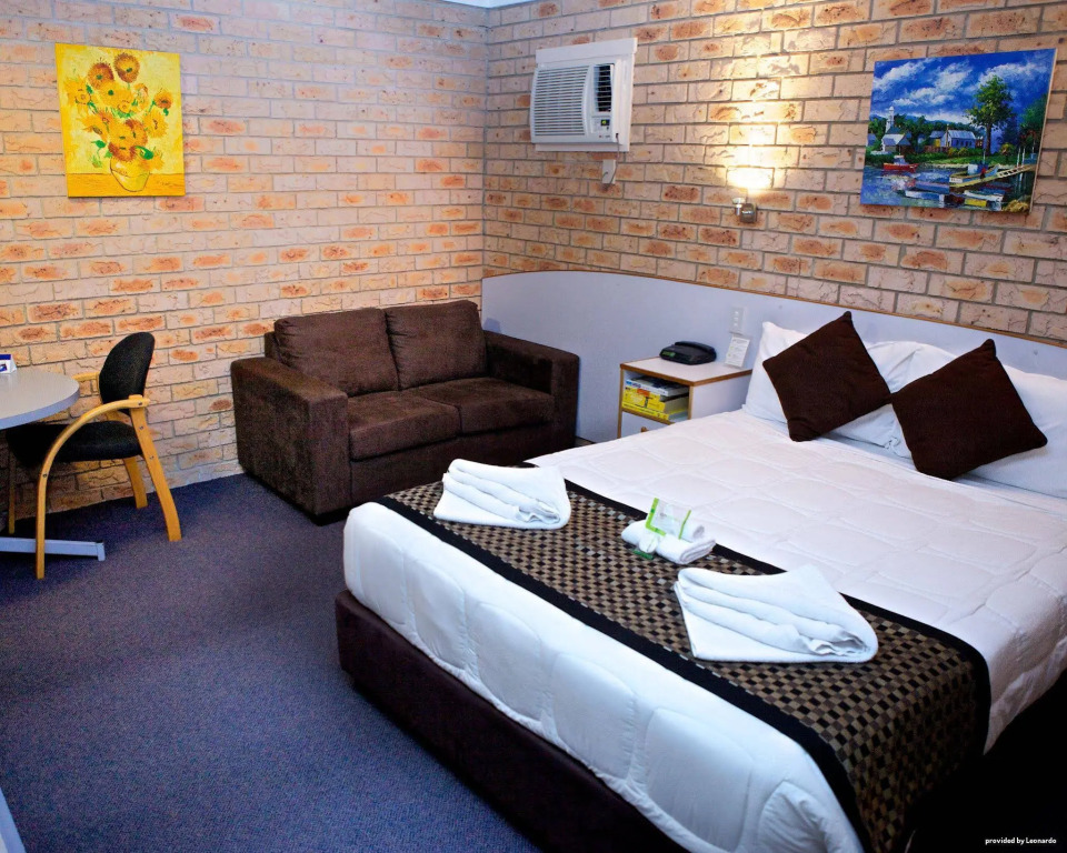 Kennedy Drive Boutique Motel & Nursery- Close To City Centre & Airport