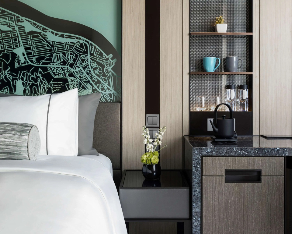 Hyatt Centric Victoria Harbour