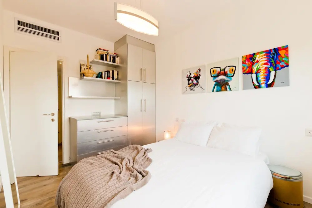 3 BR Family Home Sea View and 2 Parking