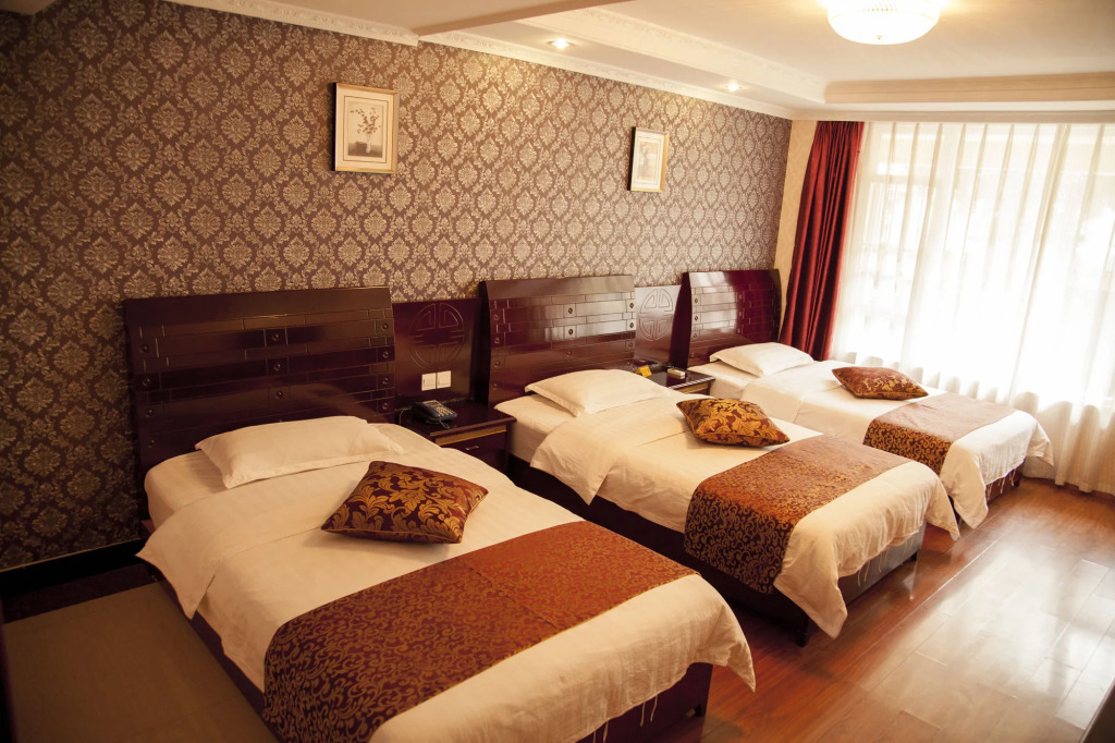 Mount Emei Happy Hotel