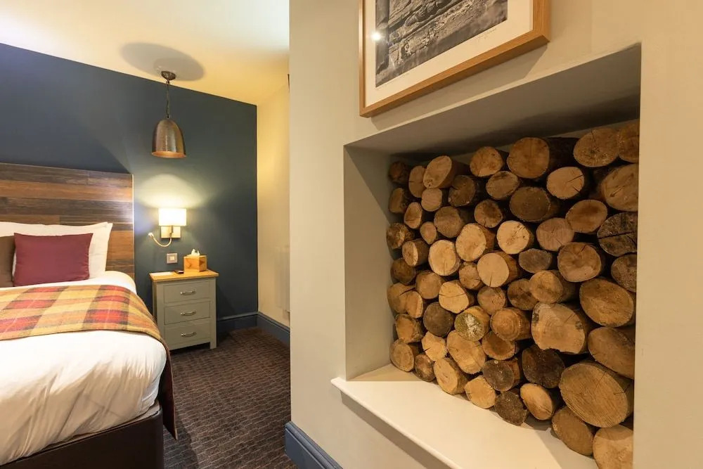 The Partridge, Stretton