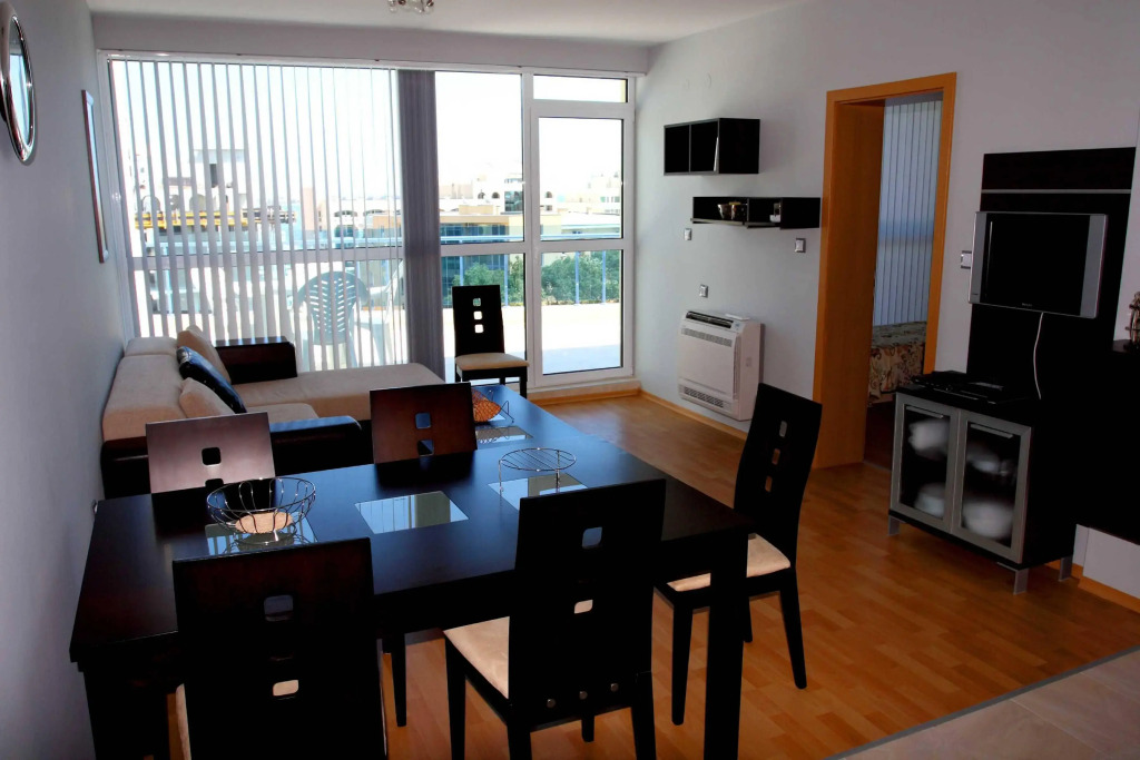 Апартотель Marina Holiday Club