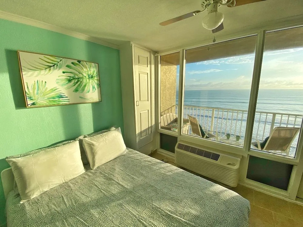 Pirates Cove Resort Studios