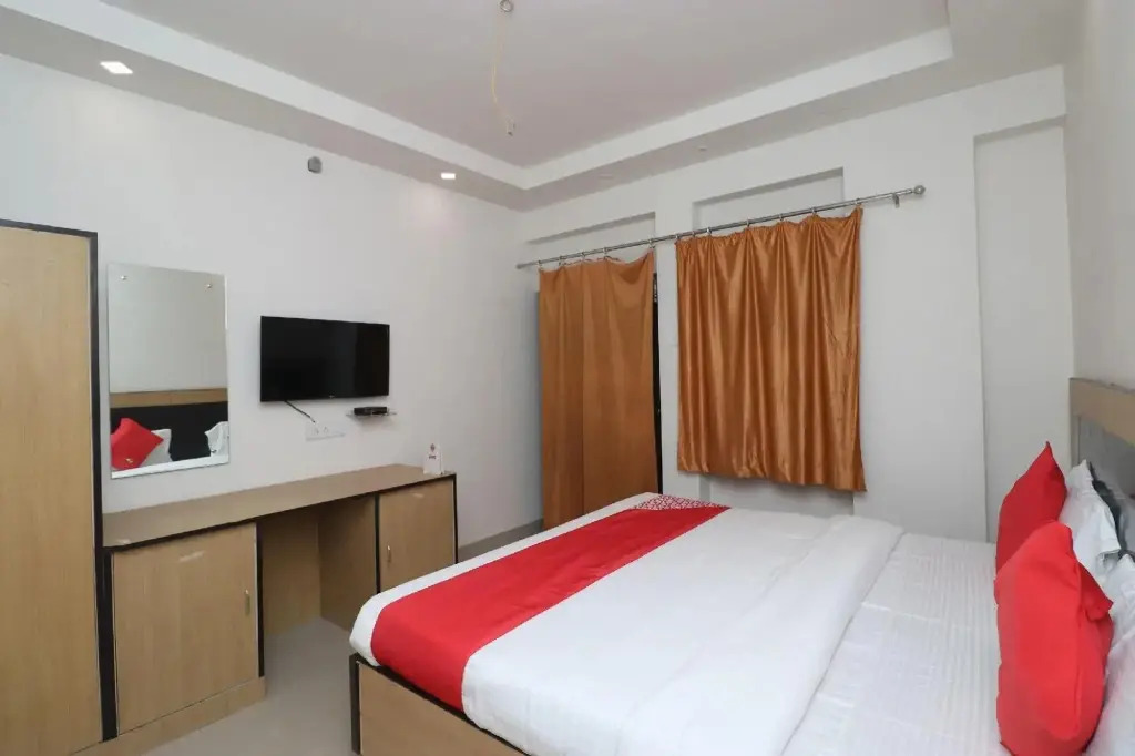 Hotel Devlali By OYO Rooms