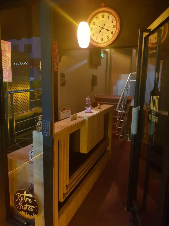 Retro Suites