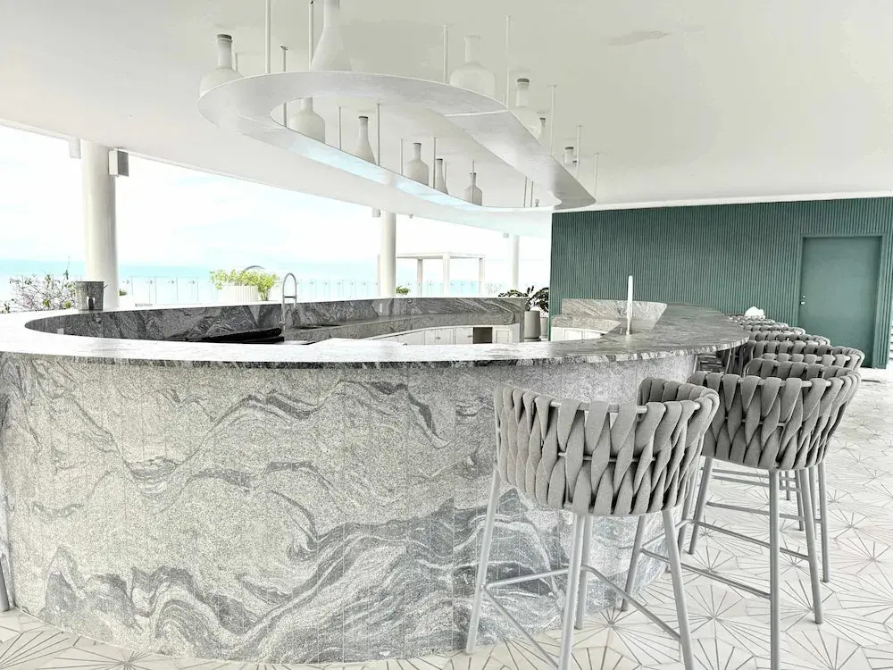 Bolongo 2BR Your Exclusive Oceanfront Escape