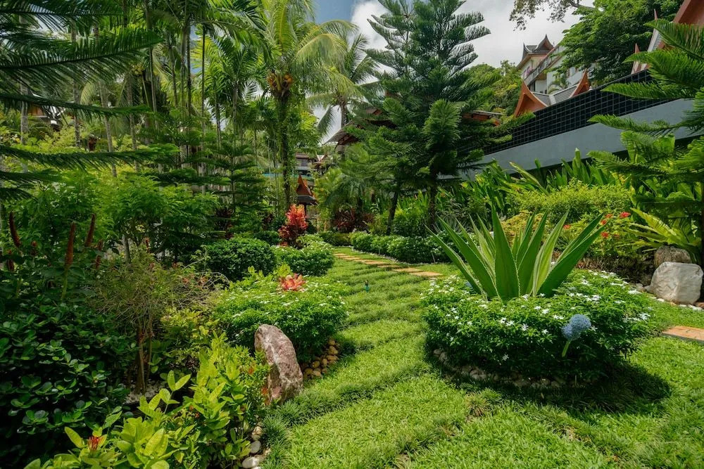 Classy 4-BR Seaview Villa at Surin Beach