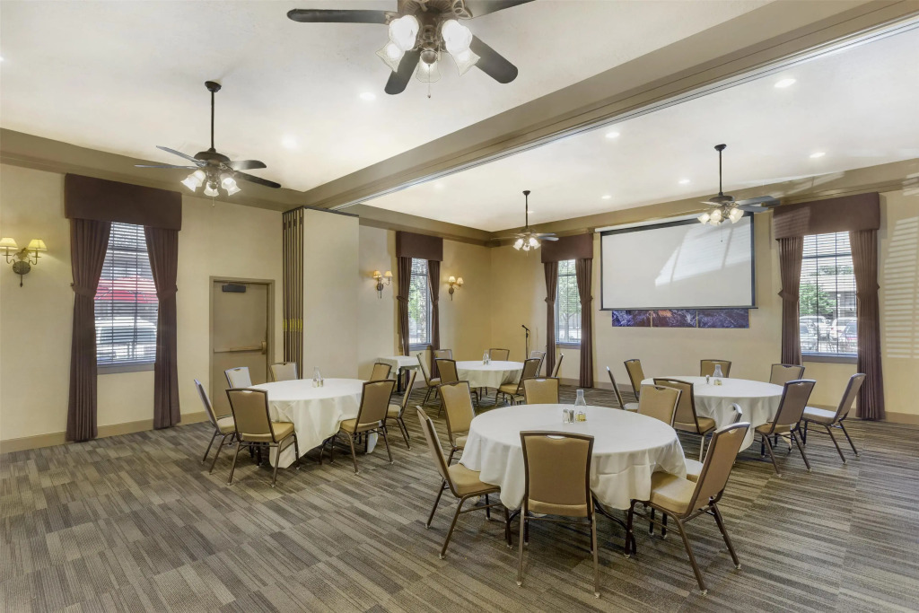 Best Western Plus High Country Inn
