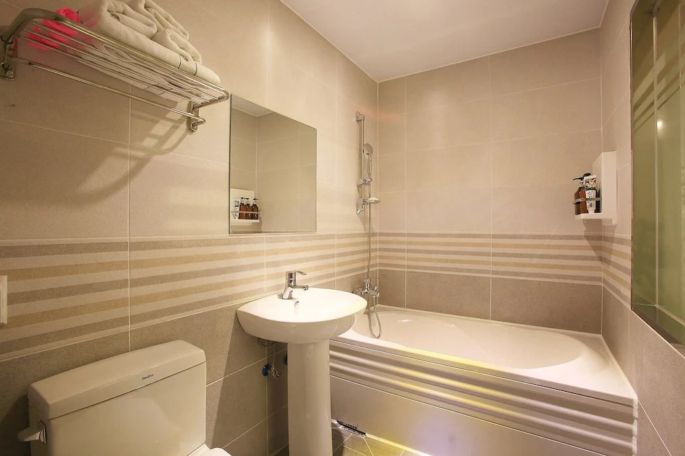 Suyu Young Hotel