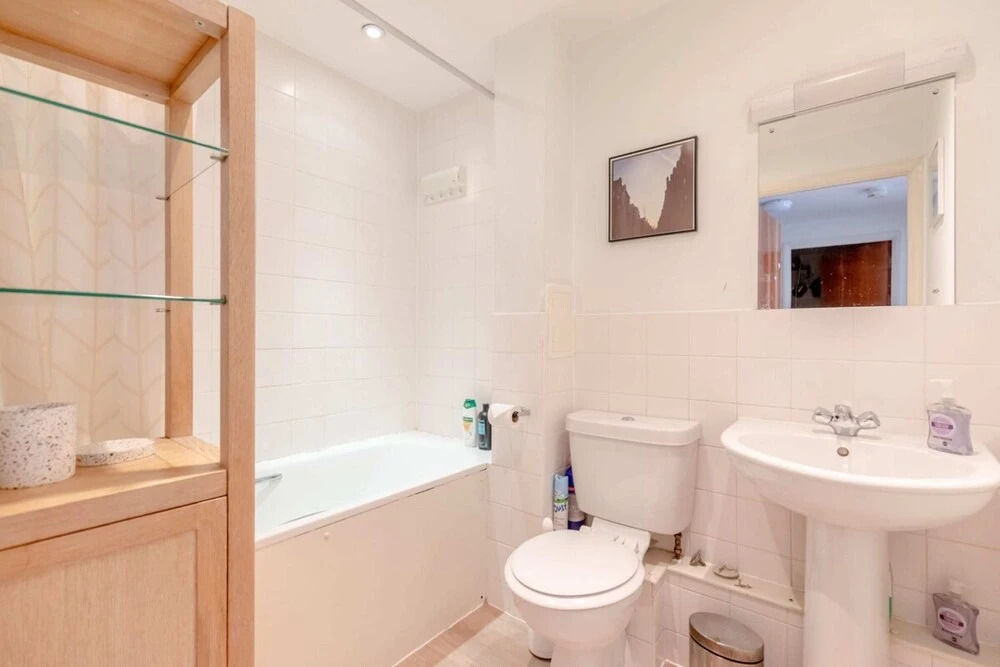 Warm & Inviting 1bedroom Flat With Patio, Camden Town!