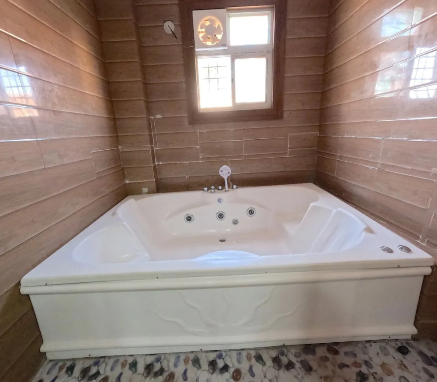 Hotel Sweta Villa & Banquet Hall
