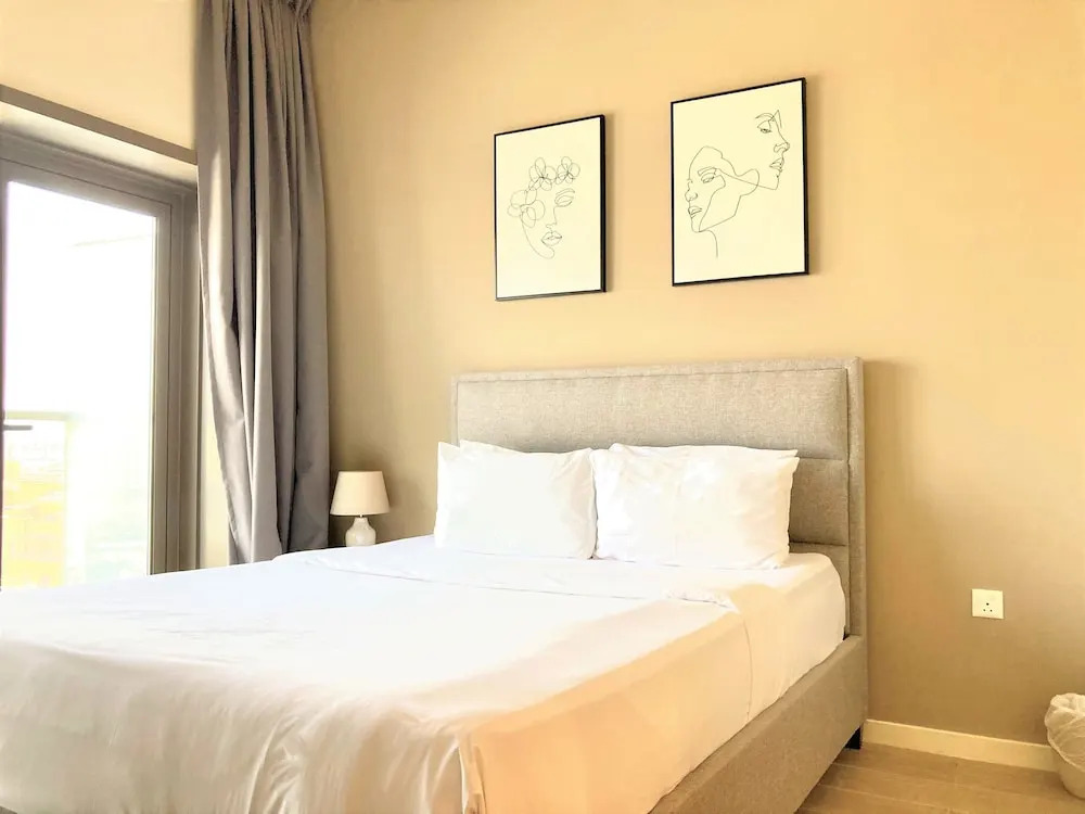 Amazing Studio With Balcony in Park View Dubai