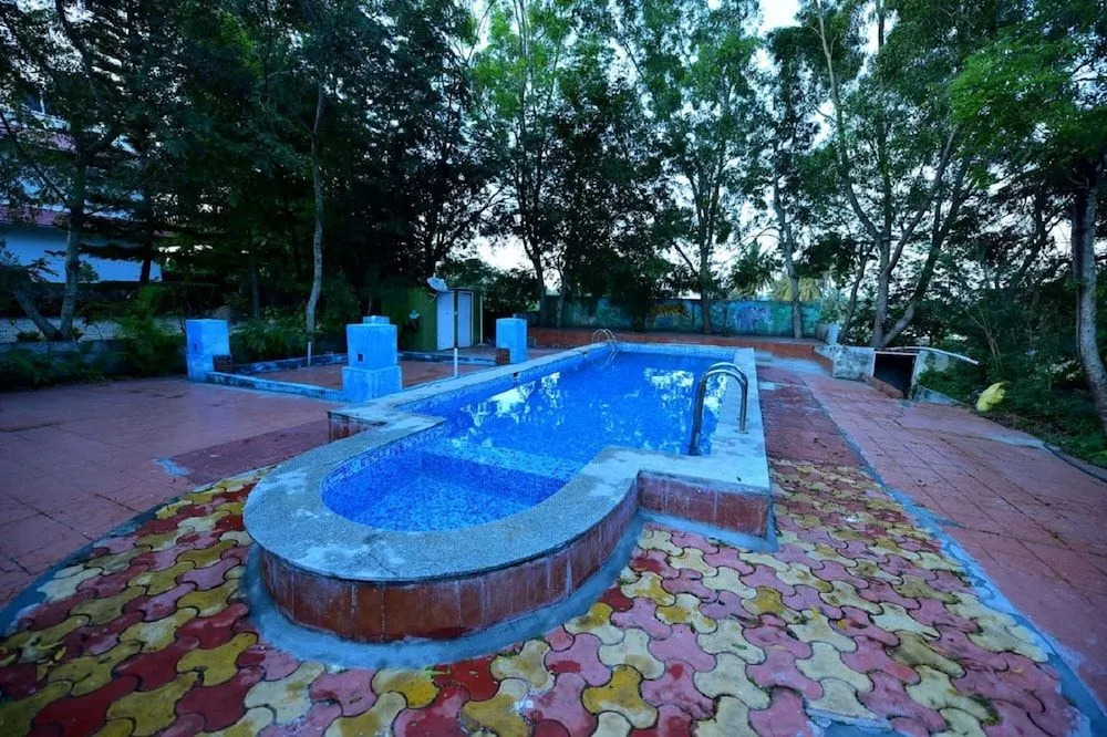 The Tiger Paw Resort