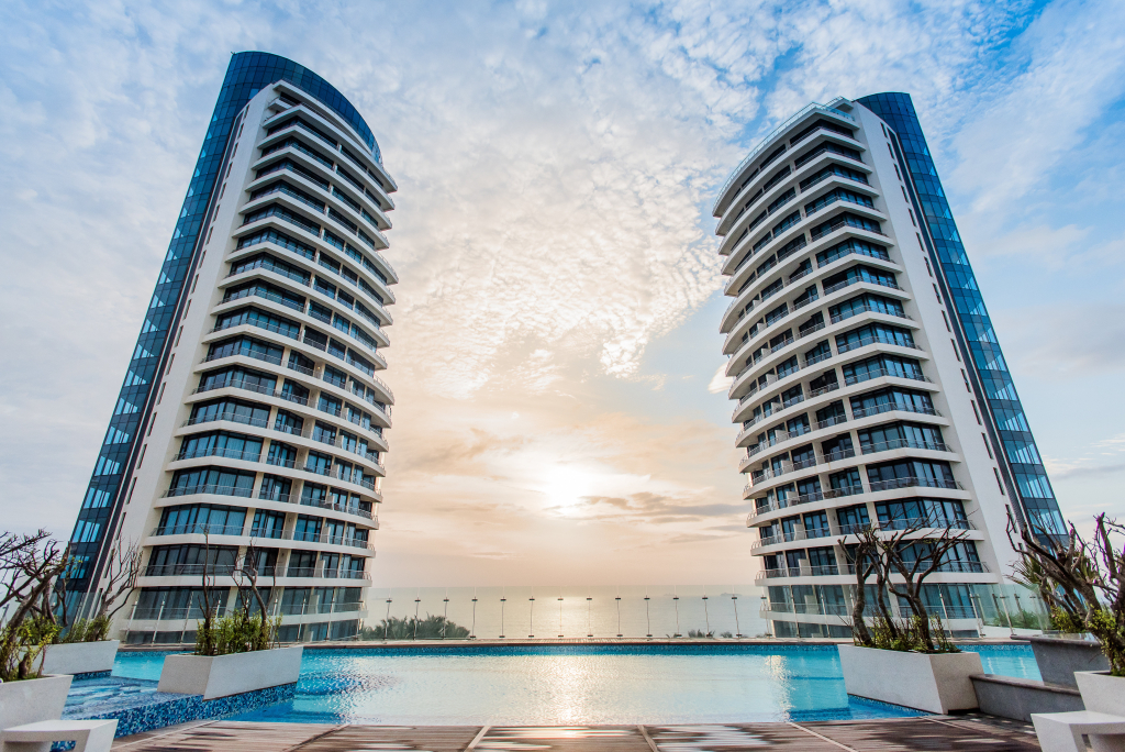 The Pearls of Umhlanga, or Oceans Apts