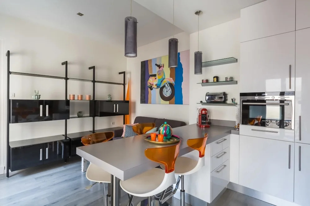 Beautiful Flat Near Grand Theatre for up to 4 Guests