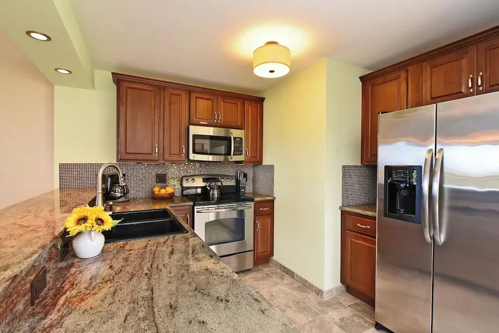 Kahana Villa E601 · KV E601 Updated 1BD Condo w AC Pool Sunset V