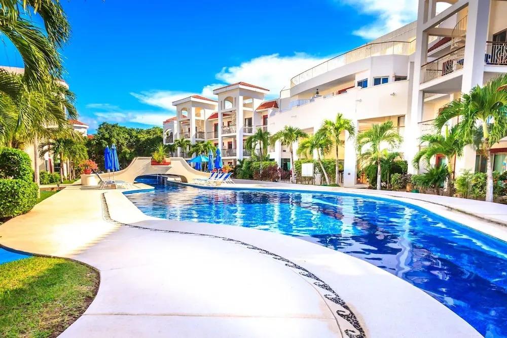 Paseo Del Sol Surf B 301 3 Bedroom Condo by RedAwning