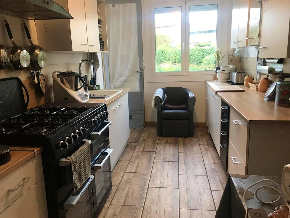 Apartment with One Bedroom in Lourdes, with Furnished Terrace