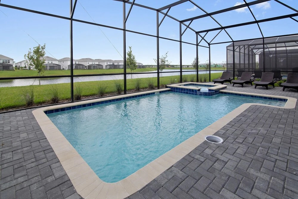 2927FS - Storey Lake