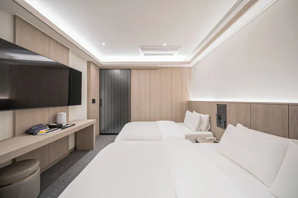 Hound Hotel DaeGu