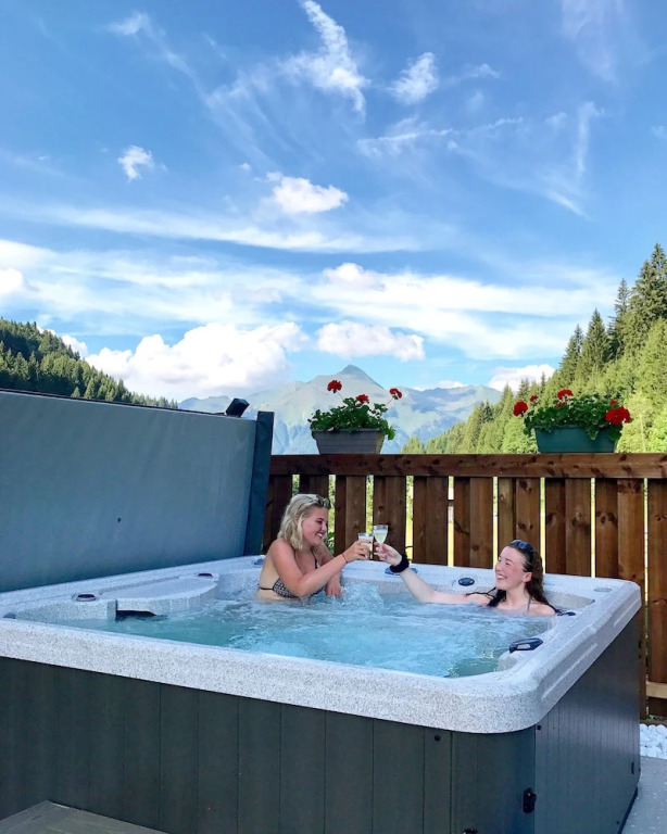 Chalet Bluebell