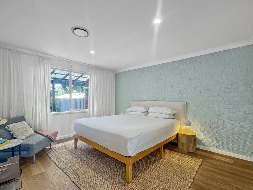 Spacious 2-bed Townhouse With BBQ
