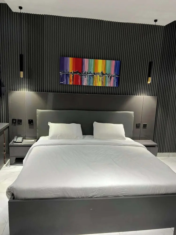 Ricky Hotels
