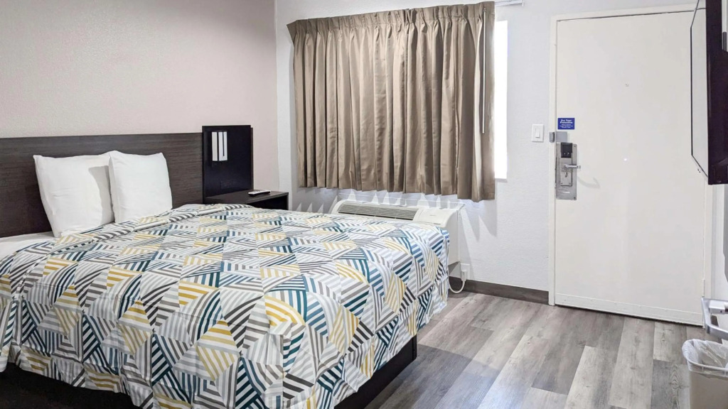 Motel 6-Victoria, TX