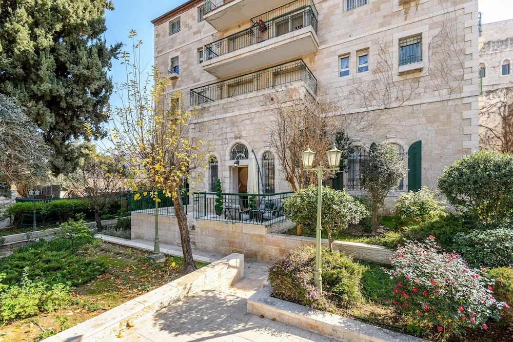 Nina Luxury Apartment