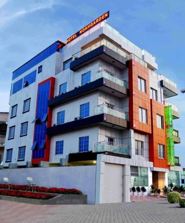 Noahgarden Hotel