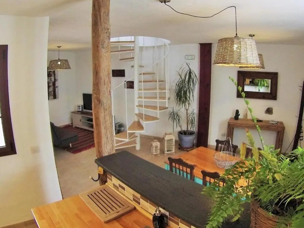 Luana House