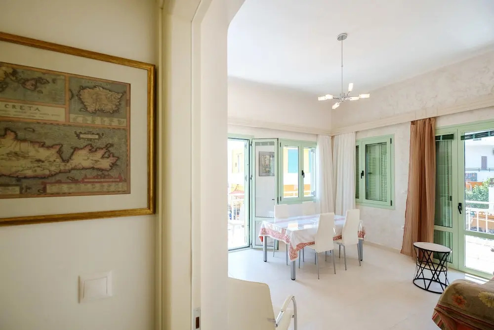 Cozy & New Flat at the Heart of Paleochora