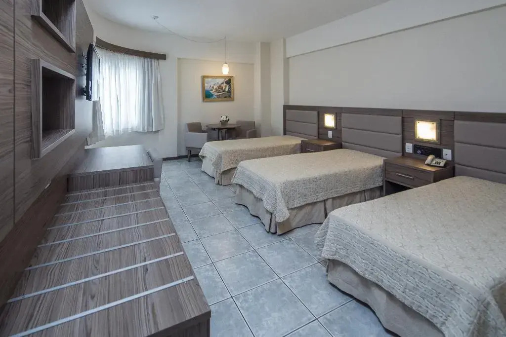 Hotel Dsintra