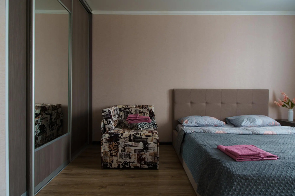 Righ Room апартаменты на Георгия Амелина д. 43